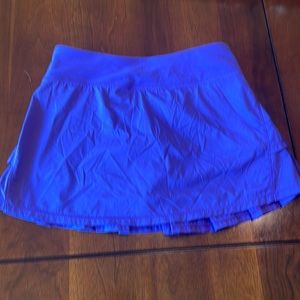 EUC - Sz 12 Ivviva skort